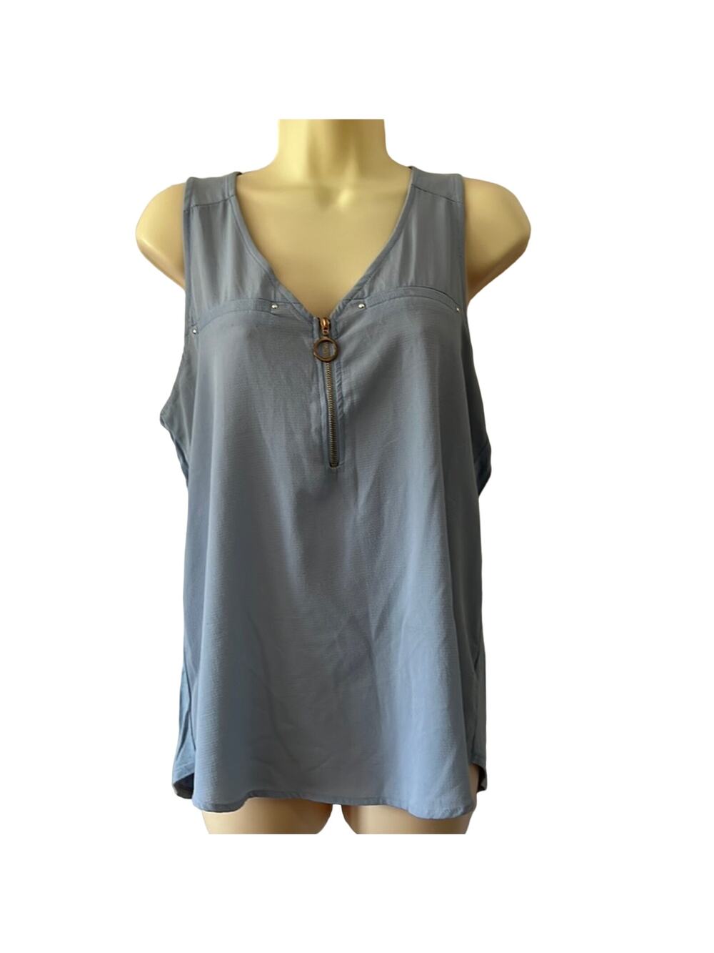 Janet Chung Light Blue Sleeveless Blouse Front Zip Woman Size Medium